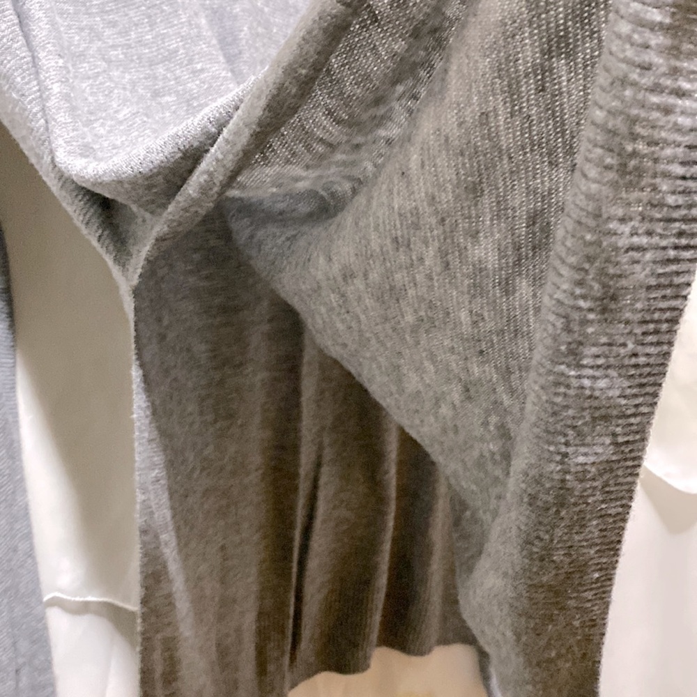 Mossimo Tunic Grey Side Split V-Neck Sweater Sz Xs - image 8